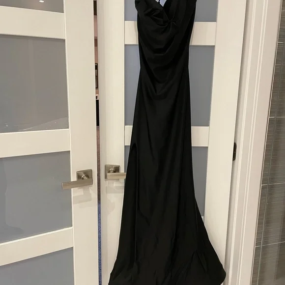 La Femme’s Prom Dress- used only once • EUC (Excellent Used Condition) Size 10 - Picture 4 of 10